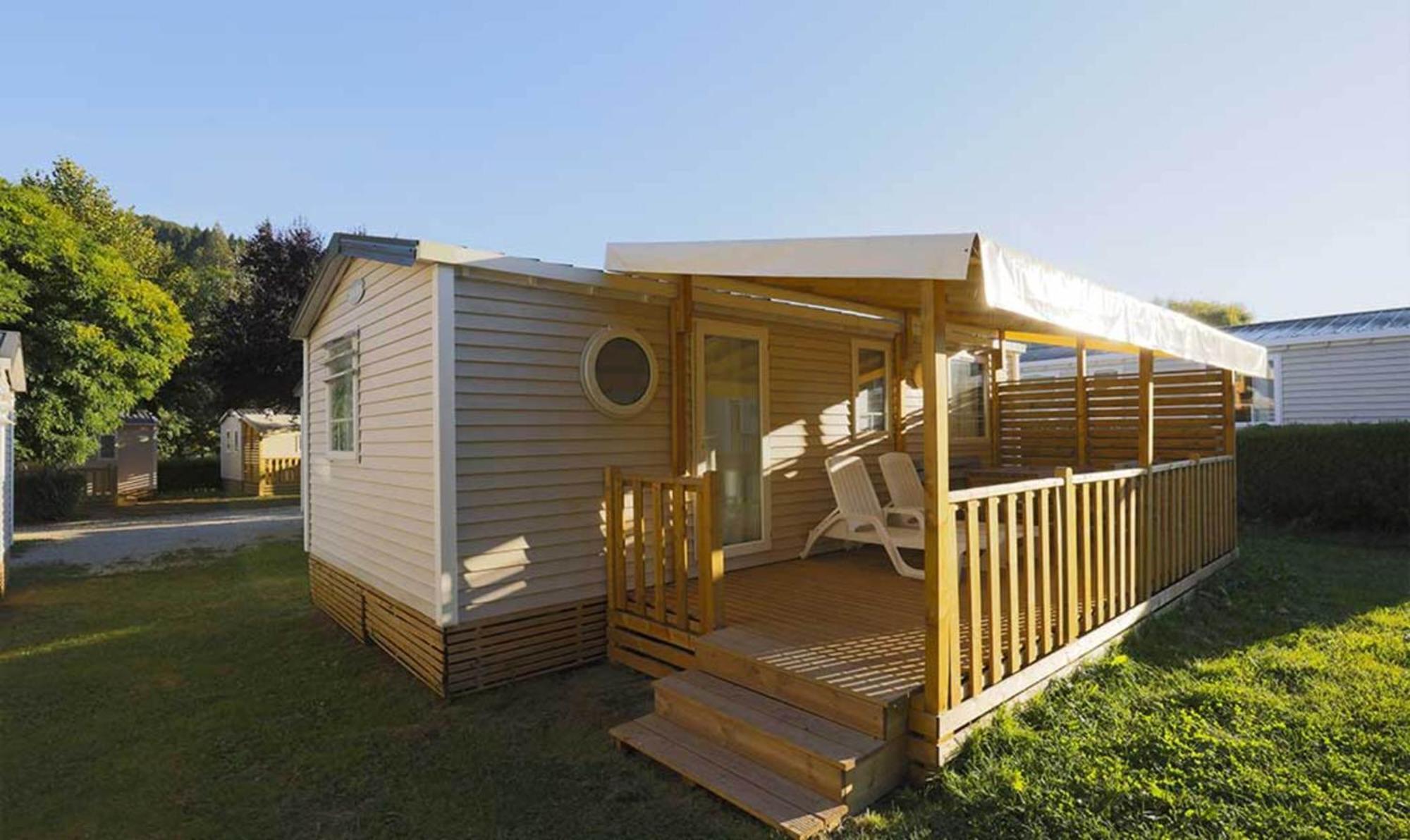 Camping Paradis Marmotel Saint-Geniez-dʼOlt Exterior foto