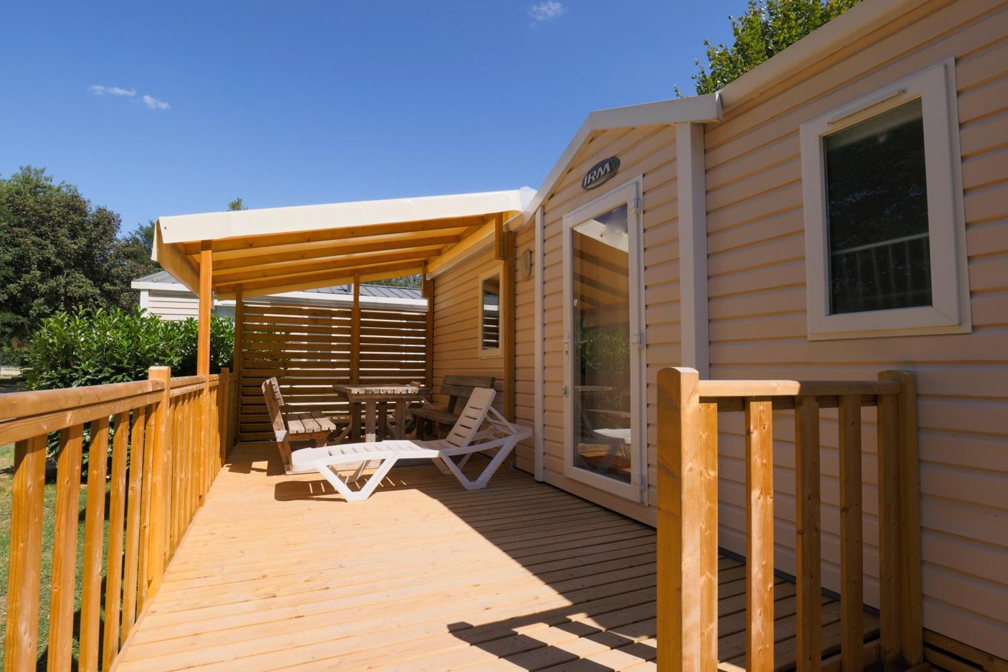 Camping Paradis Marmotel Saint-Geniez-dʼOlt Exterior foto