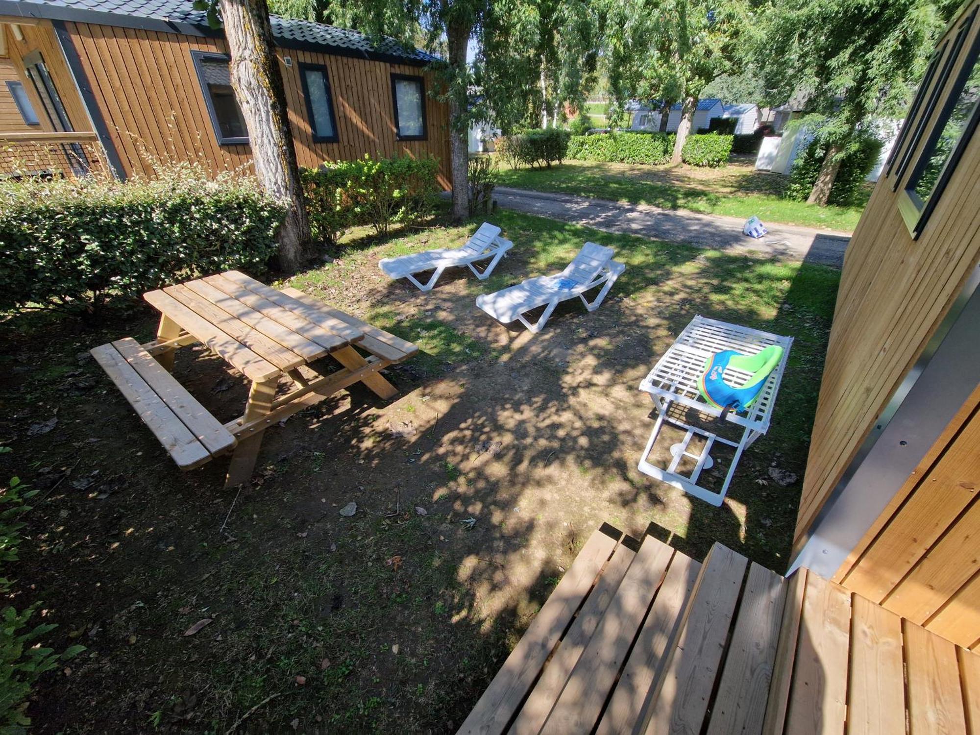 Camping Paradis Marmotel Saint-Geniez-dʼOlt Exterior foto